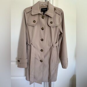 London Fog Khaki Buttoned Trench Coat